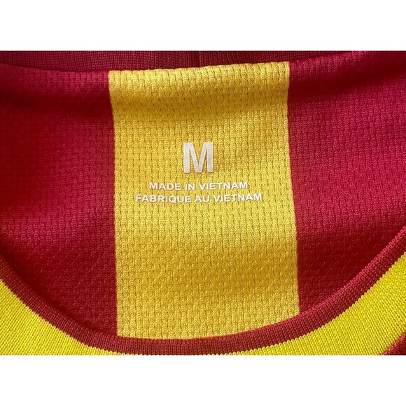 Mens FC Barcelona SOCCER FCB Jersey Qatar Airways Red Yellow Size Medium‎ - Picture 2 of 9